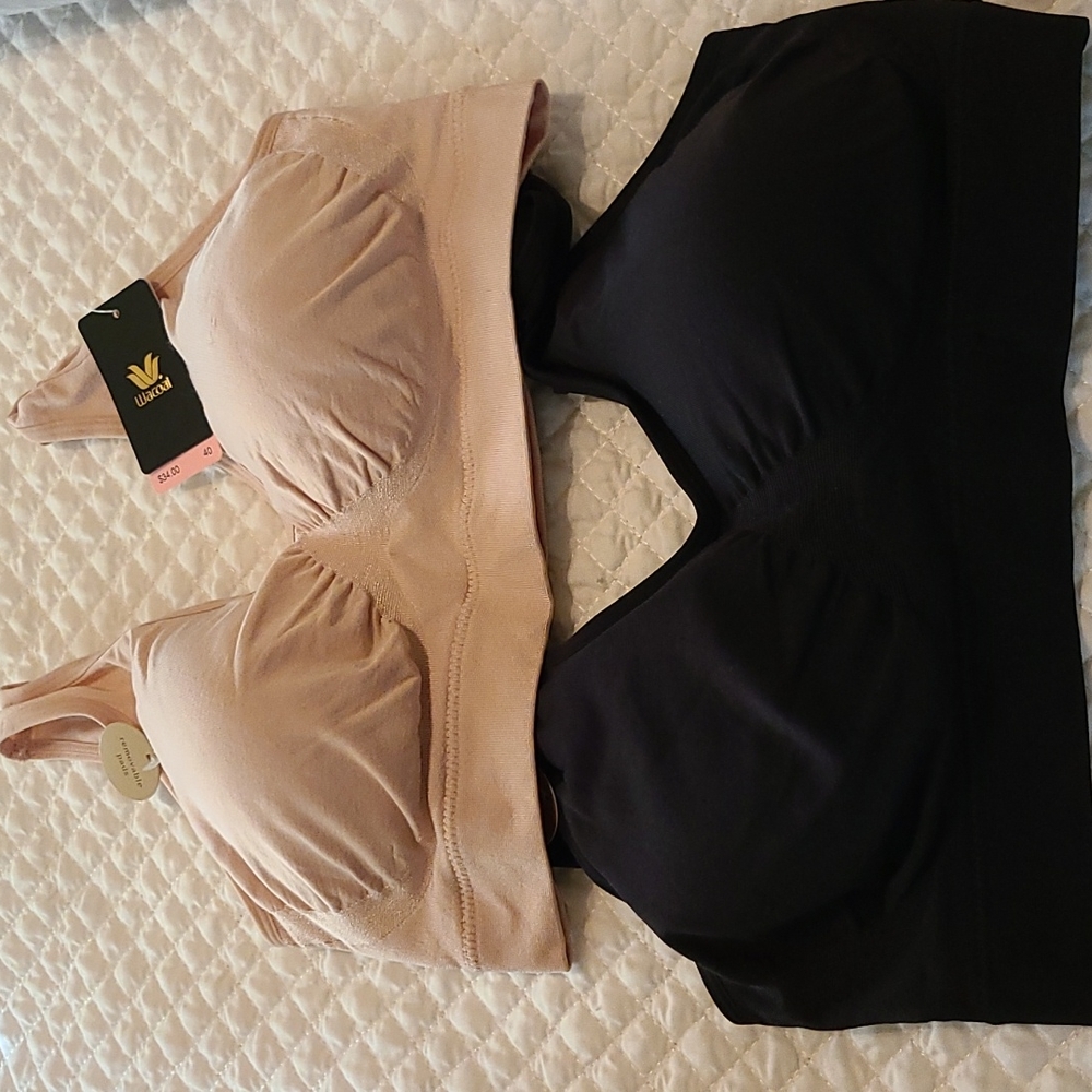 Bras New size 40 removable pads